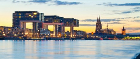 Modernes Köln - Erotik am Abend Köln Rheinauhafen - die Kranhäuser